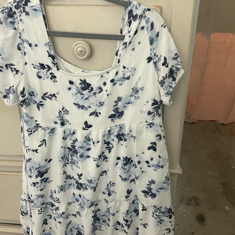 Floral Blue and White Women's short babydoll style dress